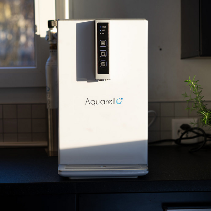 SODA1 Wasserspender – Heiß, Kalt &amp; Sprudelnd mit Integriertem Filter &amp; UV desinfektion