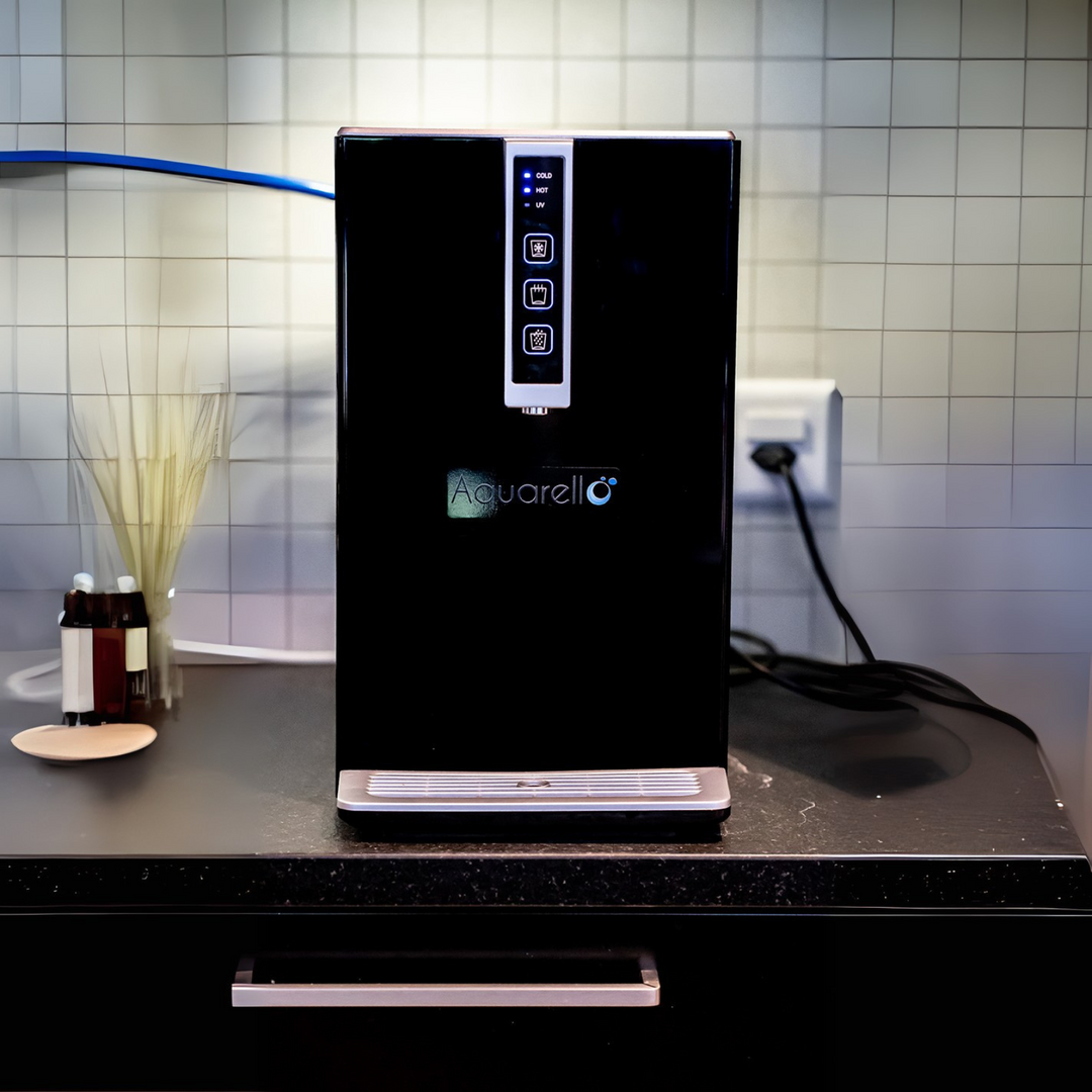 SODA1 Wasserspender – Heiß, Kalt &amp; Sprudelnd mit Integriertem Filter &amp; UV desinfektion