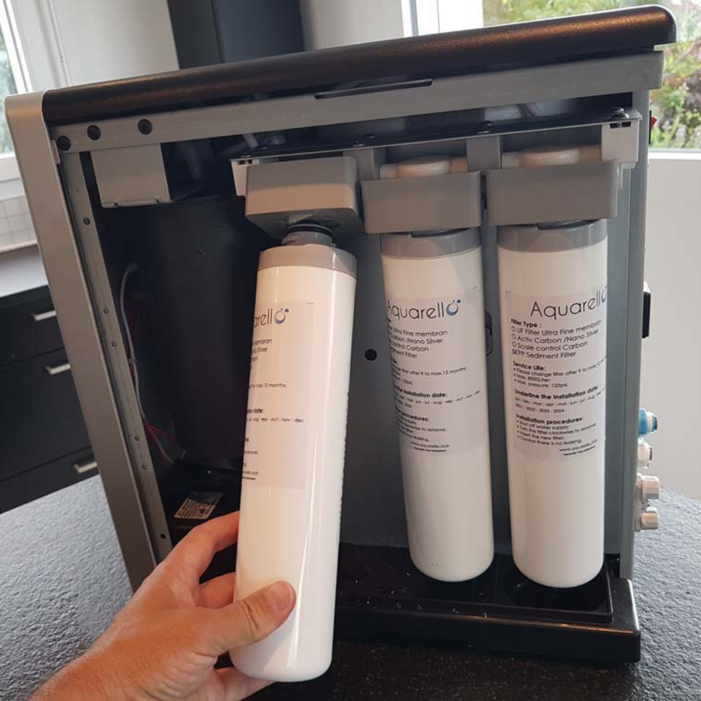Einfache Installation des SODA3 Wasserspenders mit Festwasseranschluss und TAPRING-System